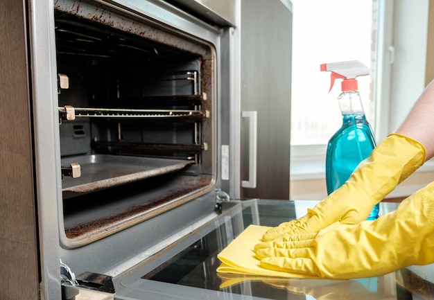 Oven Cleaning Service